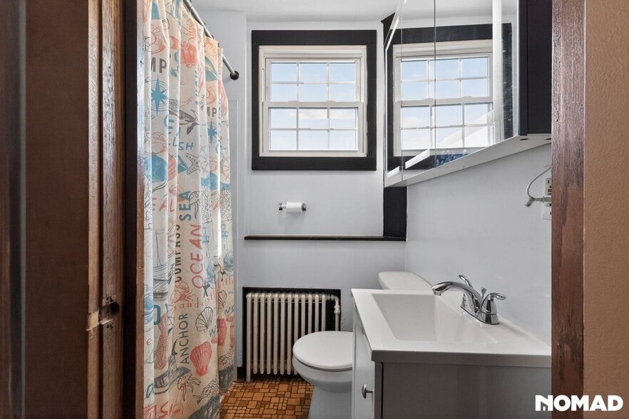 Building Photo - 21 Hall Ave