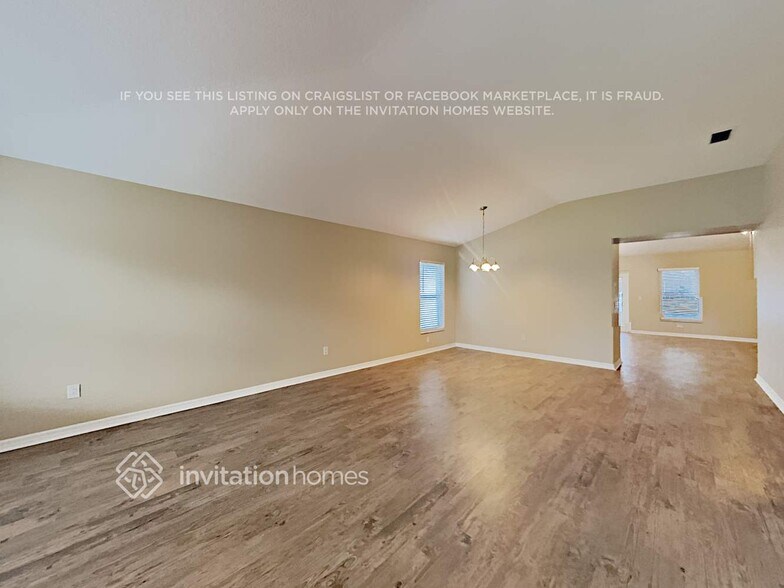 Building Photo - 2232 Blackwood Dr