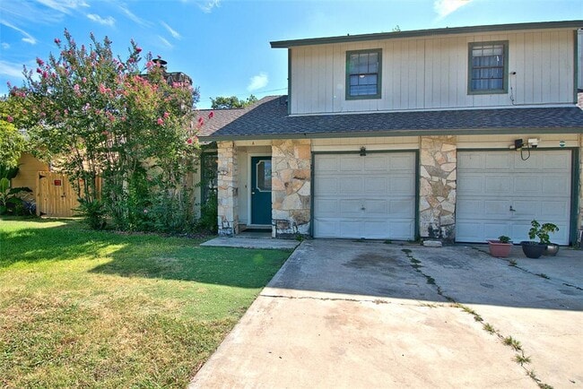 Building Photo - 1707 Onion Creek Village Dr