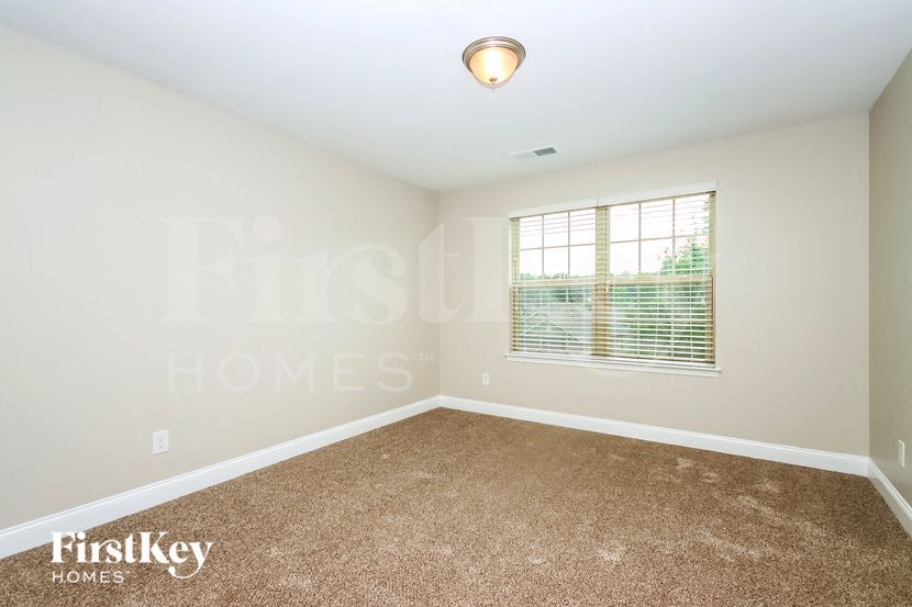 Building Photo - 321 Tall Wheat Lane