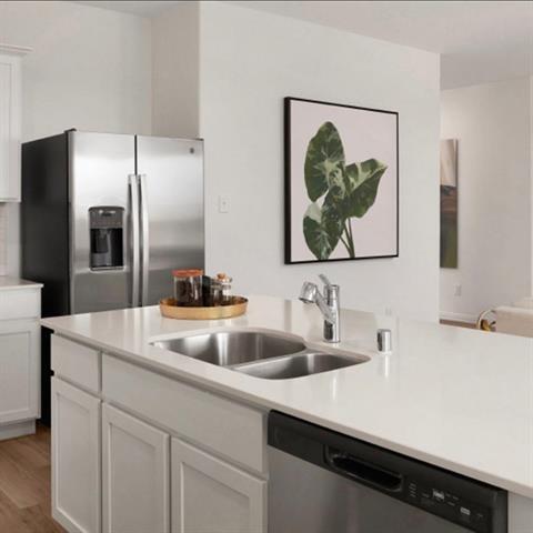 Building Photo - 8608 Whistling Duck Dr