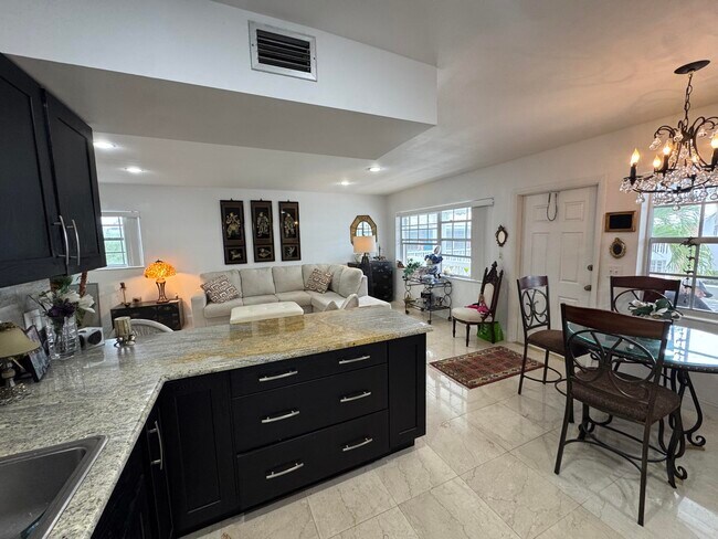 Building Photo - 5505 N Ocean Blvd