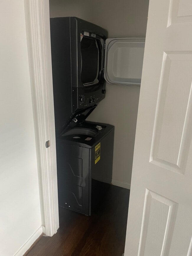 Building Photo - 5102 Academy St