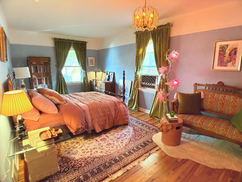 Building Photo - 1735 Yosemite St