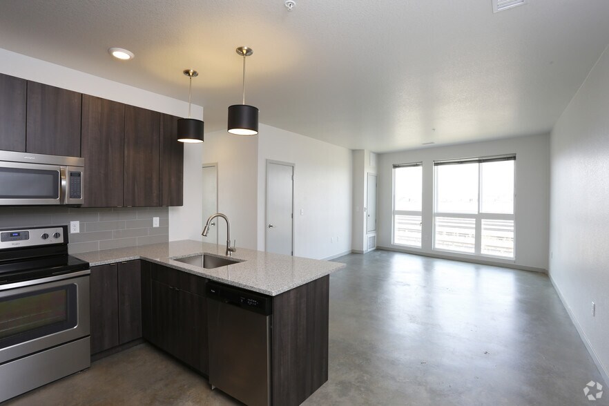 Oxford Station 4101 S Navajo St Englewood CO 80110 Apartment Finder