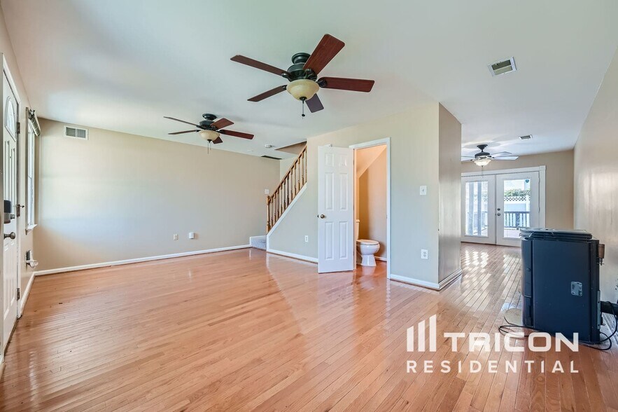 Building Photo - 1716 Elkridge Dr