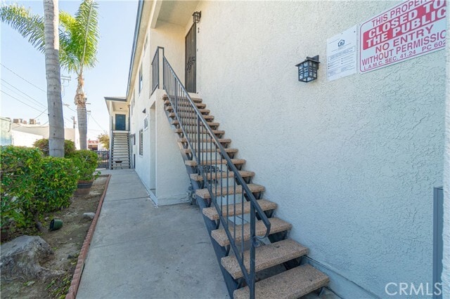 Building Photo - 523 W 12th St