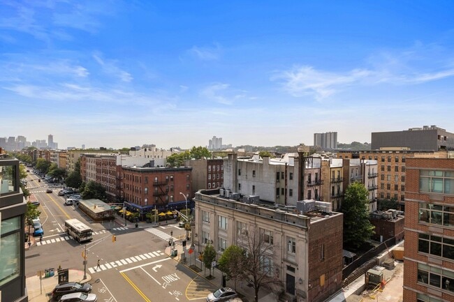 Building Photo - 1400 Hudson St