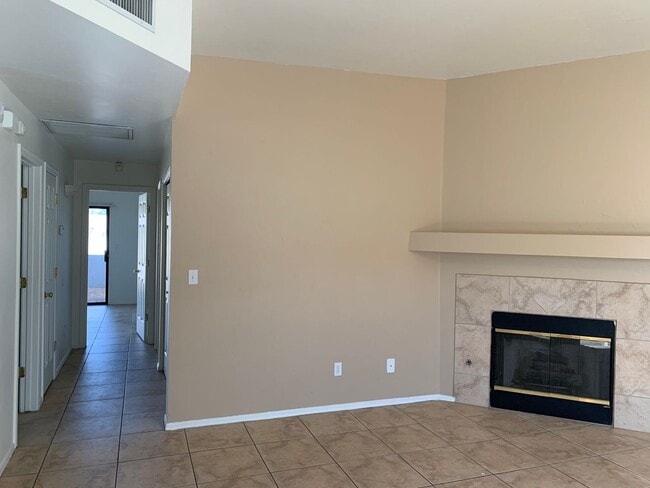 Interior Photo - Casitas De Flores