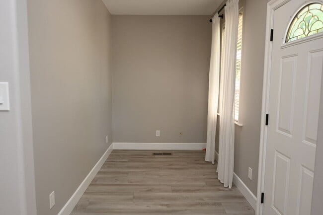 Building Photo - Nice Willow Glen Bungalow, Pet Friendly, 2...