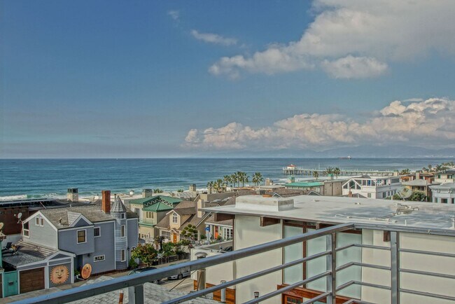 Building Photo - REMODELED, BRIGHT & AIRY, 2-STORY HOME W/ AMAZING PANORAMIC OCEAN VIEWS, 2 LIVING SPACES, 2 LARGE...