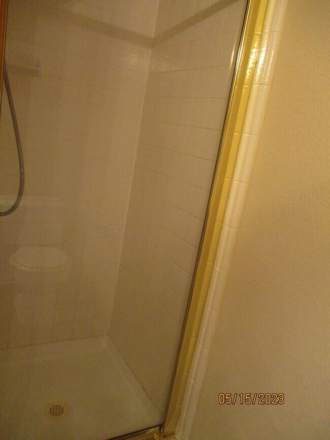 Building Photo - 5900 Silverpoint Ct