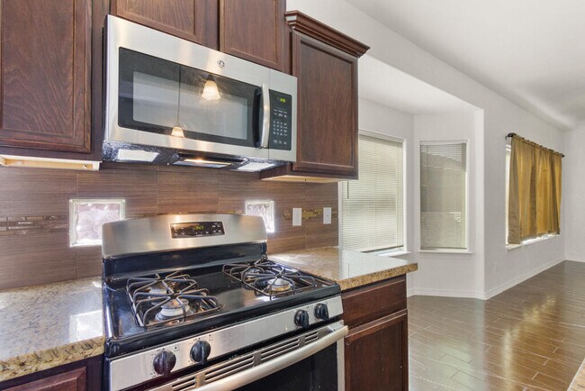 Building Photo - 14242 John Scagno