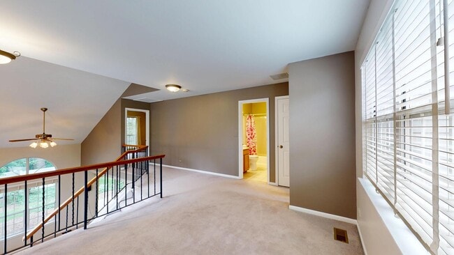 Building Photo - 1237 Cranbrook Dr