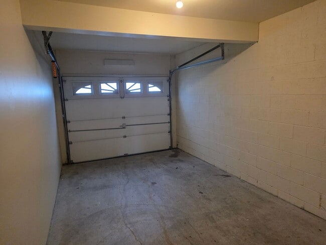 Building Photo - 1118 Bernice Dr