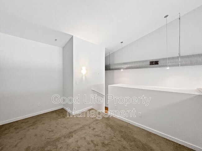 Building Photo - 777 Sixth Ave