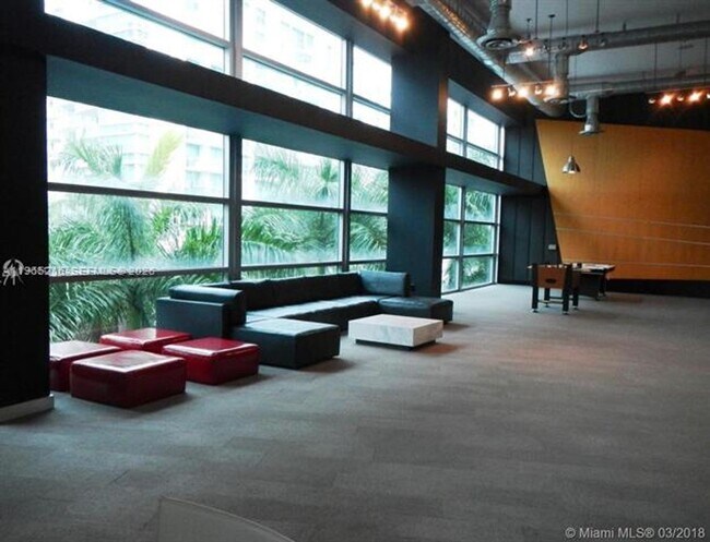 Building Photo - 2950 NE 188th St