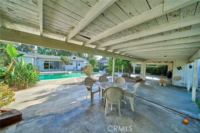 Building Photo - 315 E Las Flores Ave