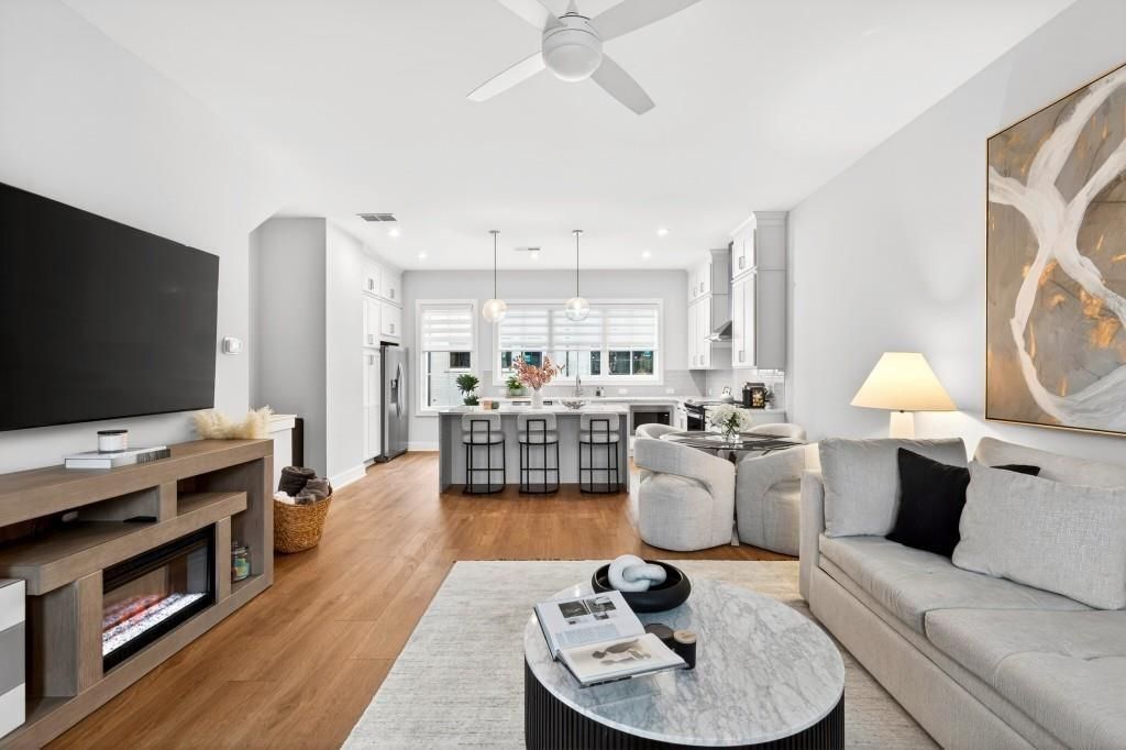 Building Photo - 2641 Mackintosh Ct