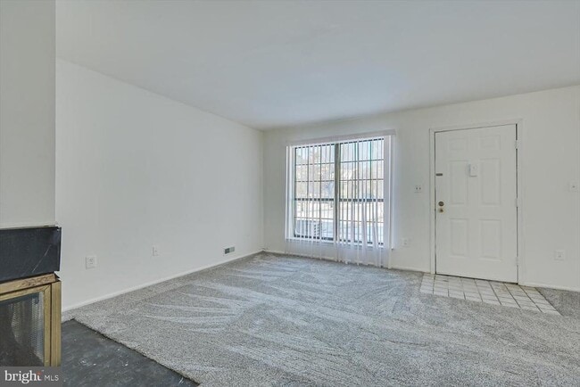 Building Photo - 60 O'Neill Ct