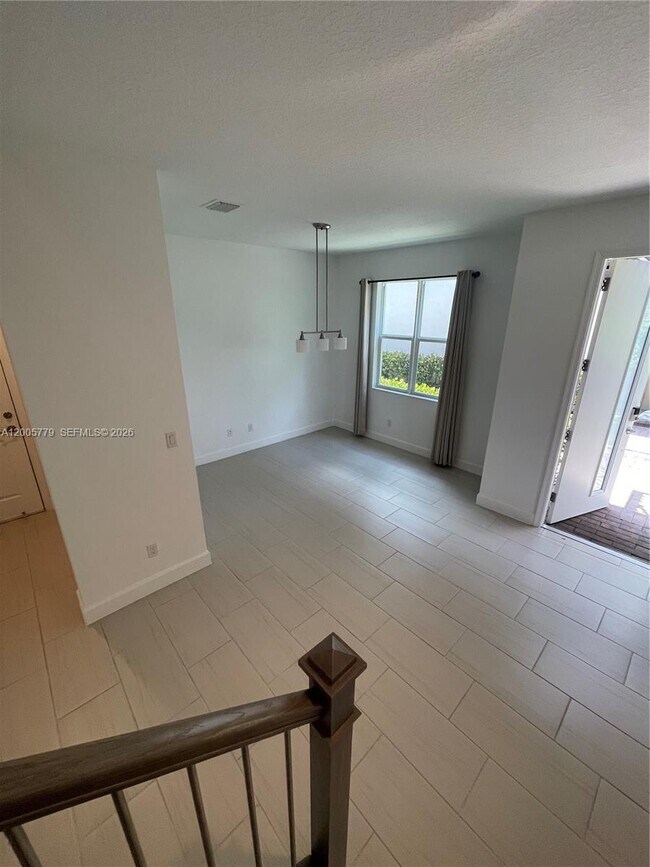 Building Photo - 9019 Kingsmoor Wy