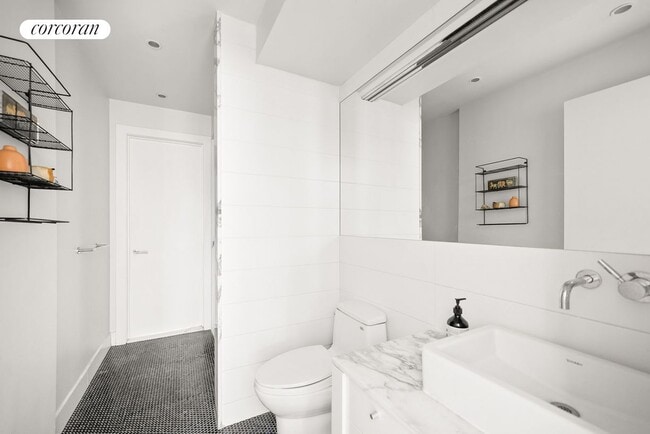 Building Photo - 135 W 118th St