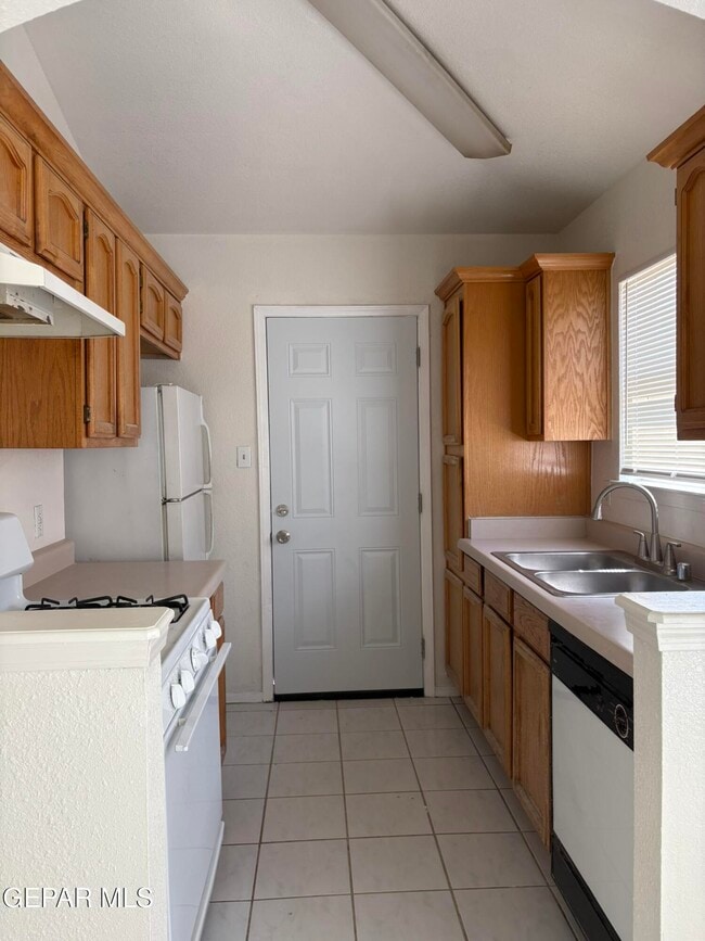 Building Photo - 11812 Kings Arms Ct