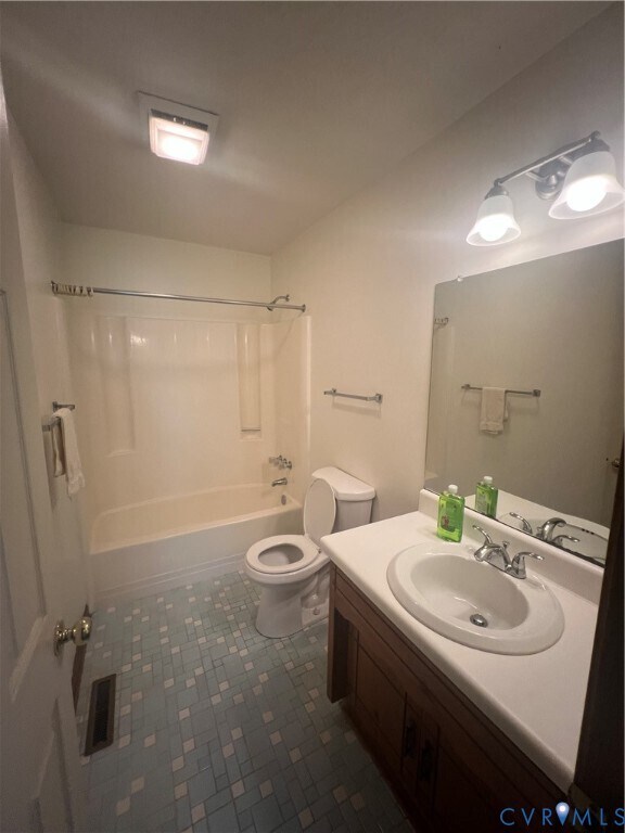Building Photo - 3021 Sand Hills Dr