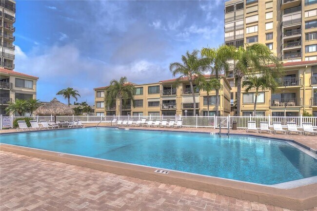 Building Photo - 6322 Palma Del Mar Blvd S