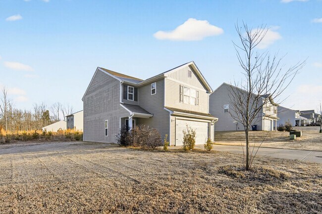 Building Photo - Available now! Stunning 3-Bedroom Home in Meredith Woods