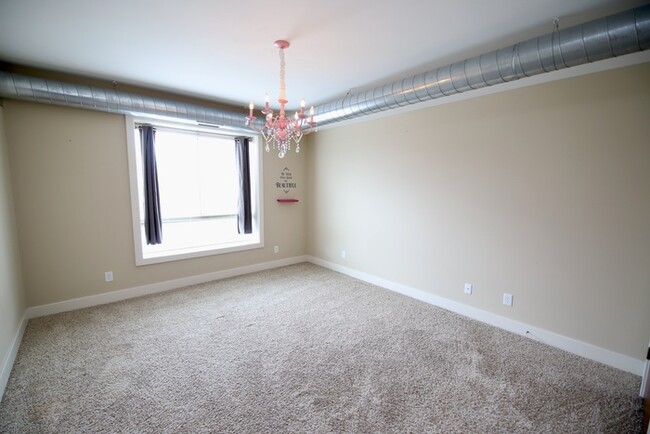 Building Photo - Two bedroom Rental at SoHo Lofts in NuLU