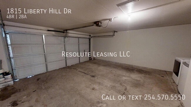 Building Photo - 1815 Liberty Hill Dr