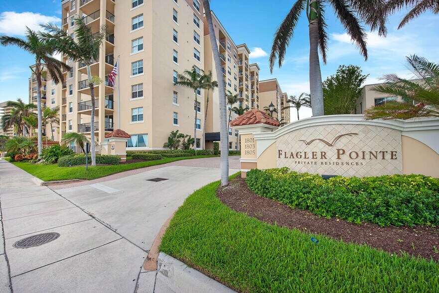 Building Photo - 1805 N Flagler Dr