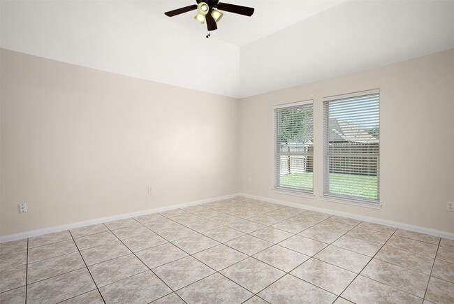 Building Photo - 3727 Clover Meadows St