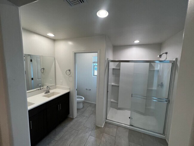 Building Photo - 4 Bed, 3 Bath House + Den + Loft in Gladden Farms * MOVE-IN SPECIAL* (Moore Rd/Tangerine Farms)