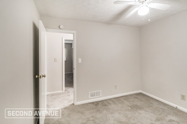 Building Photo - 2481 Rockbridge Rd NW