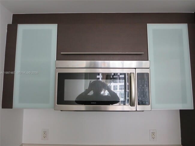 Building Photo - 500 Brickell Ave