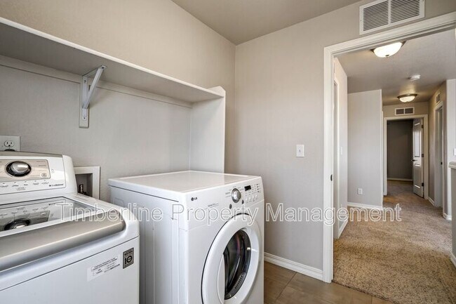 Building Photo - 10056 Edgemont Ranch Ln