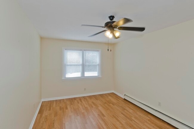 Building Photo - 159 N Monson Rd