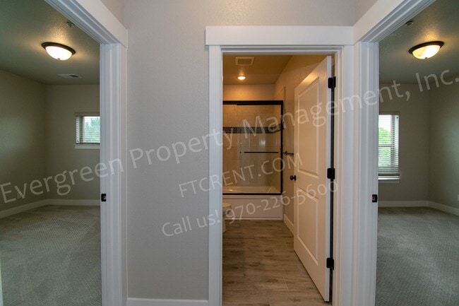 Building Photo - 4612 Hahns Peak Dr