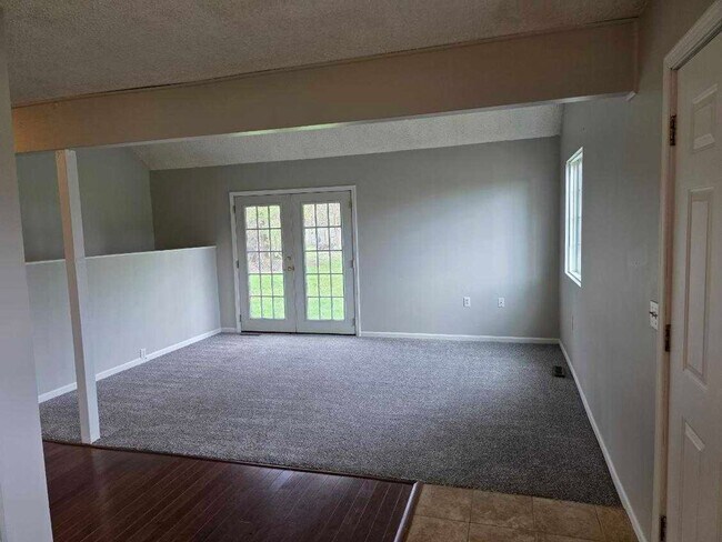 Building Photo - 6063 Briarcliff Path