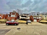 Building Photo - 1718 Pierce St