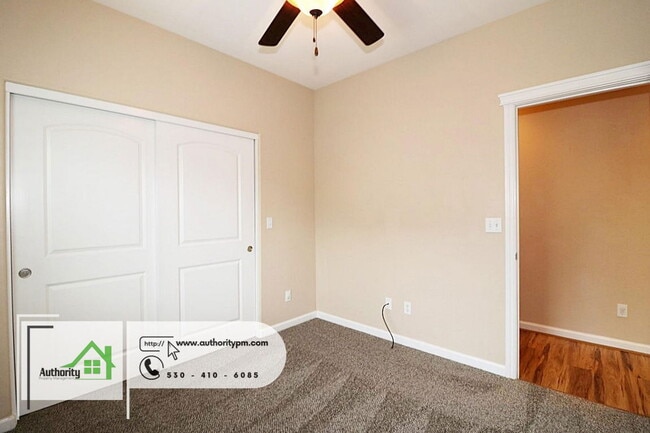 Building Photo - 3516 Humbug Dr