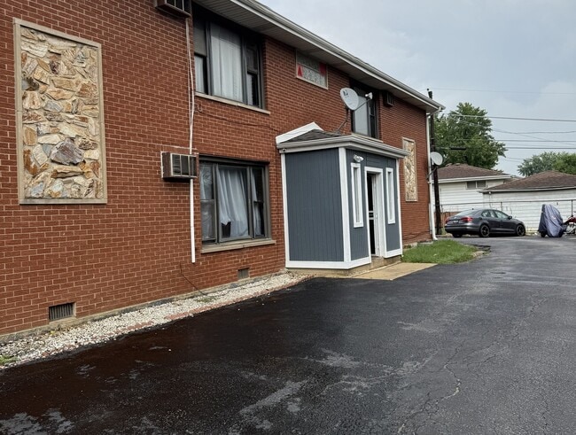 Primary Photo - 7719 Roberts Rd