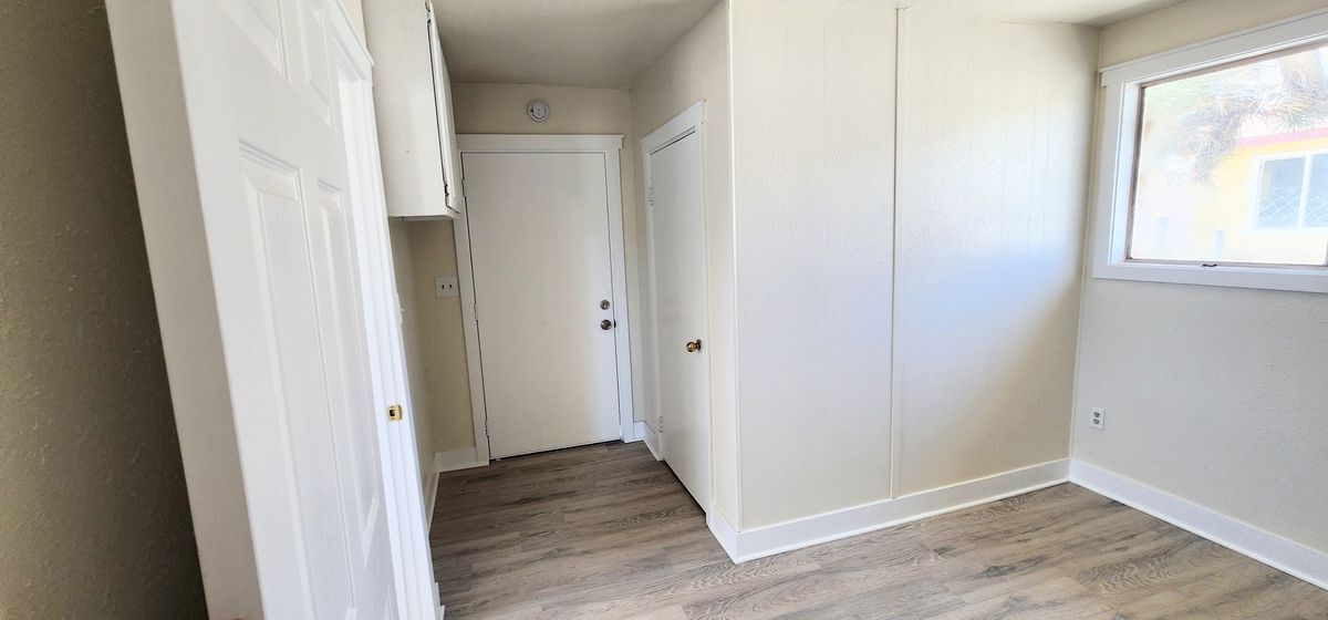 Building Photo - 6963 Tamarisk Ave