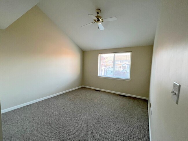 2nd Bedroom w/ Cathedral ceiling - 360 Littleton Rd