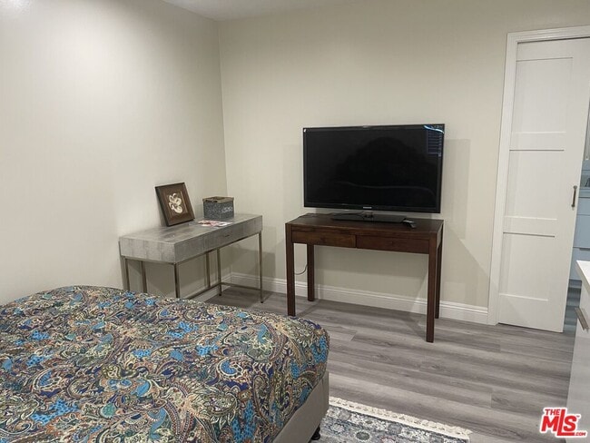 Building Photo - 5316 W 119th Pl