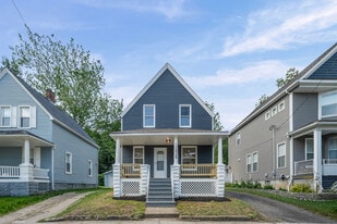 Building Photo - 12028 Wade Park Ave