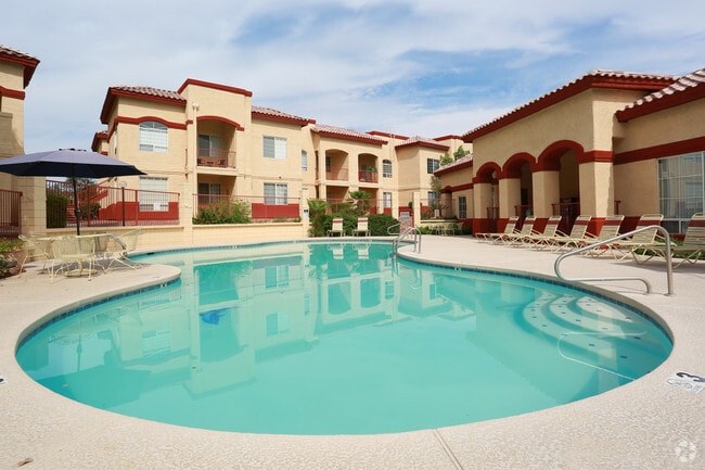 Building Photo - Sandstone Ridge Apartments