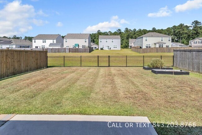 Building Photo - 473 Cedarview Rd